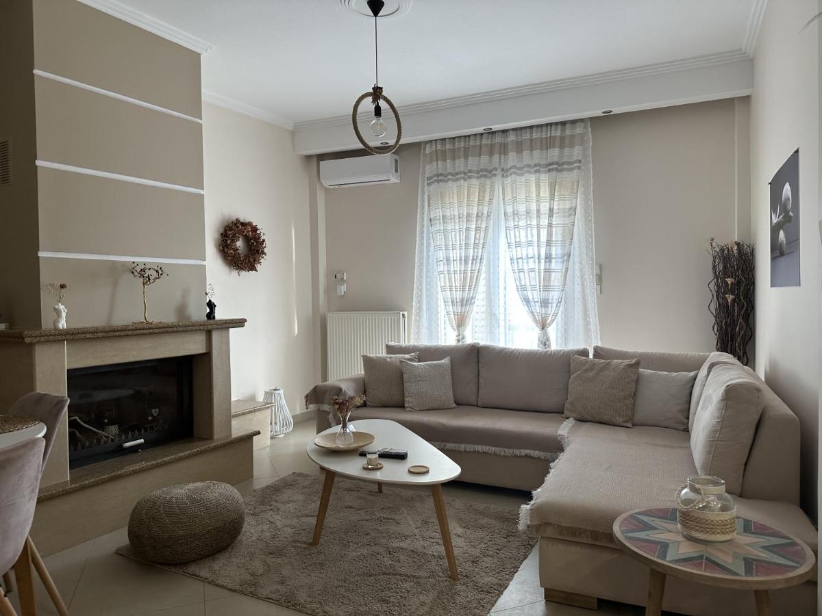 Arya Guesthouse Polýgyros エクステリア 写真